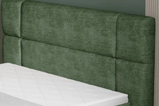 Bed Lucio