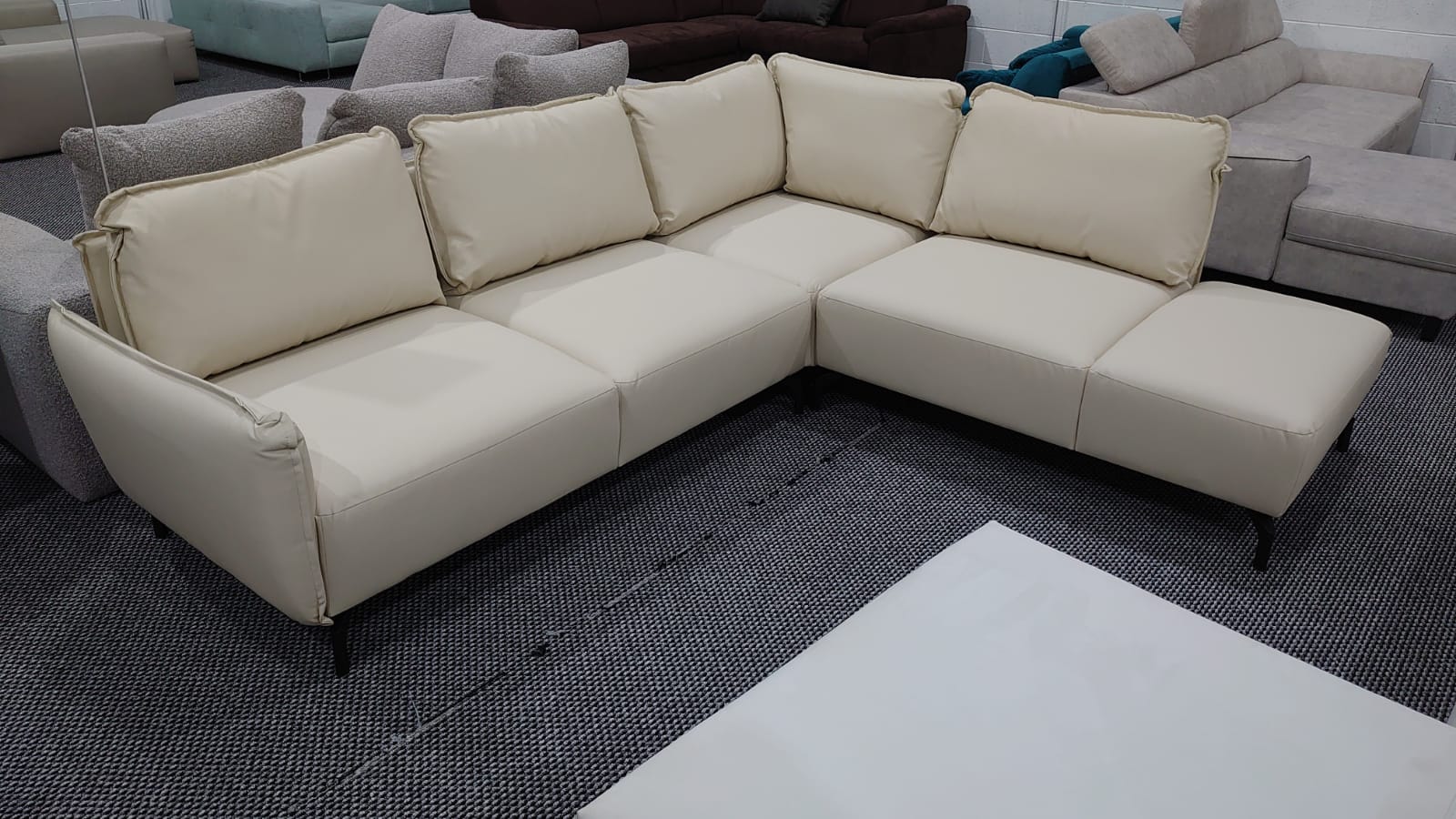 Ex-Display Bella Corner Sofa Vienna 03 