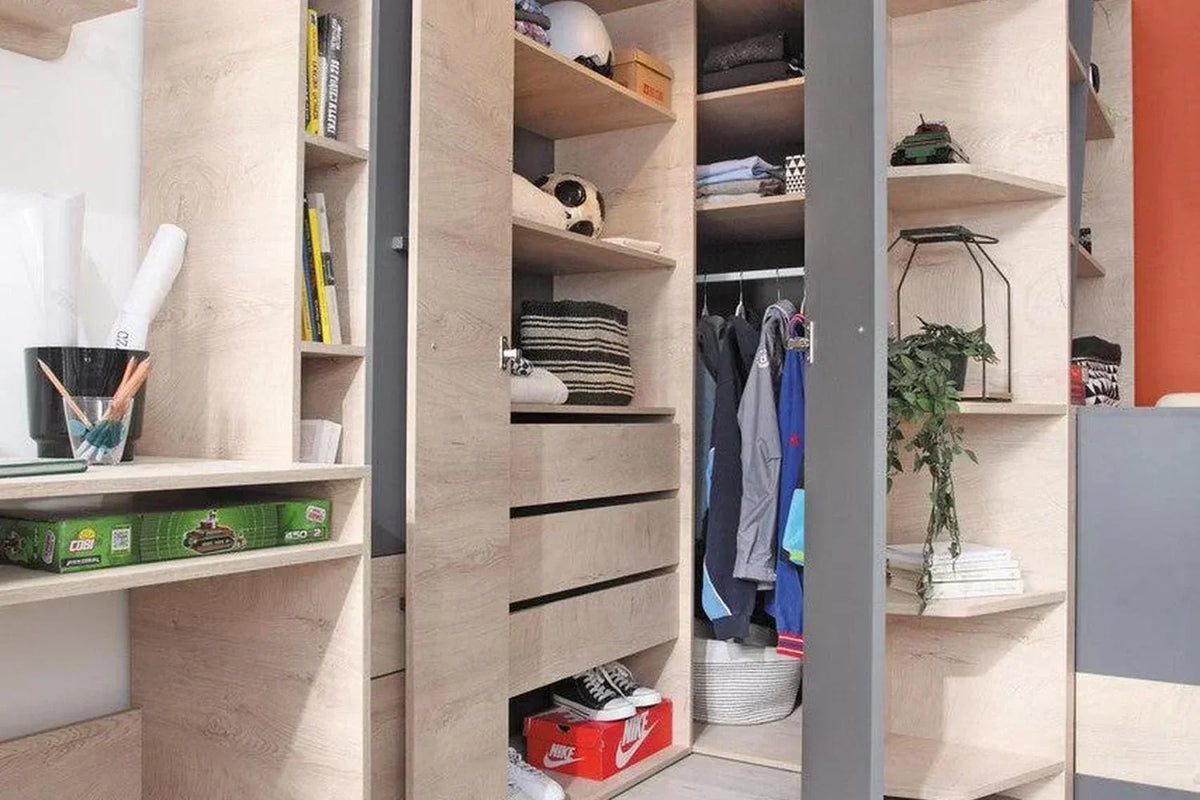 Delta Walk In Wardrobe Dl1