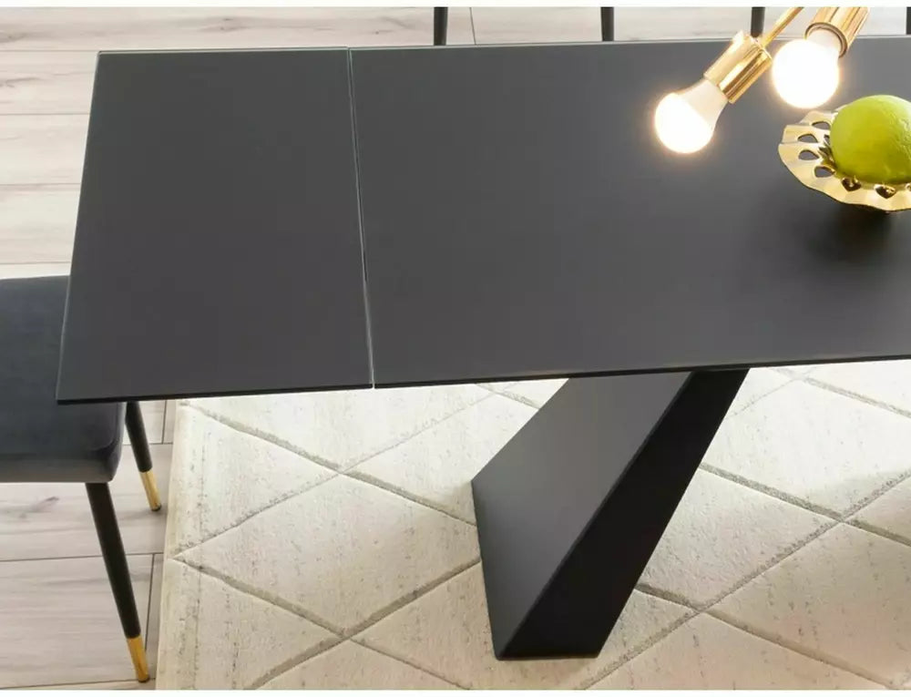 Salvadore Table
