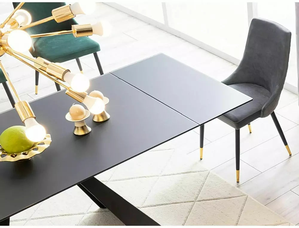 Salvadore Table