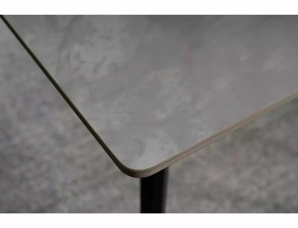 Ivy Table