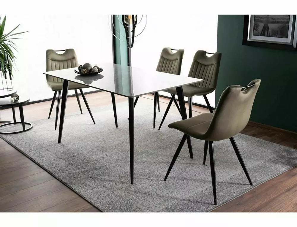 Ivy Table