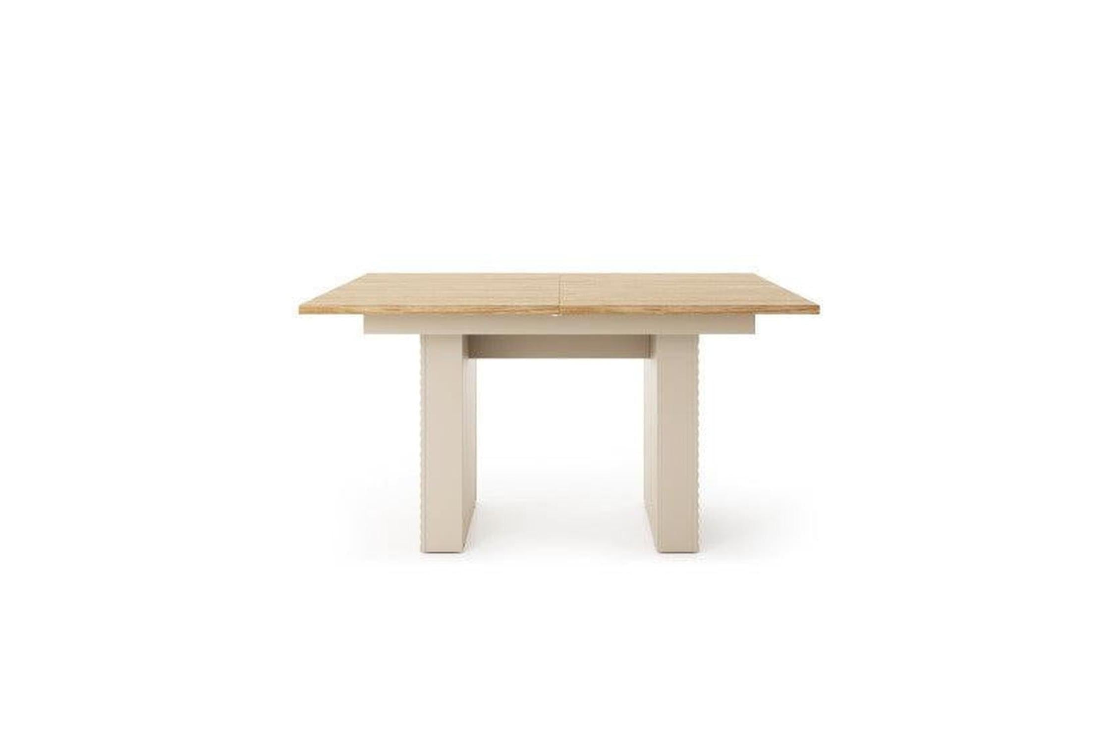 Tila Ti6 Extendable Dining Table